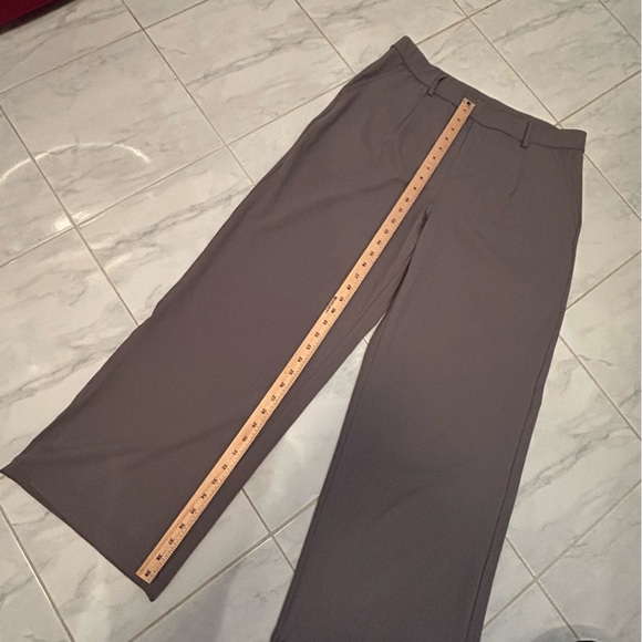 HALARA Gray Wide-Leg Pants. Front pockets. Soft and stretchy! New with tag! - Picture 8 of 9